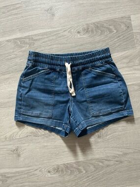 UpWest high rise women’s shorts